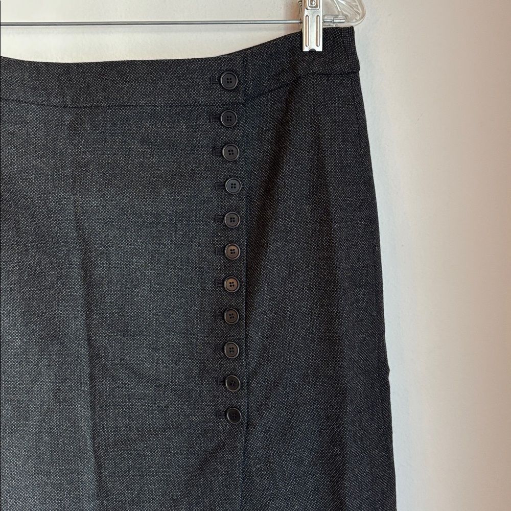 Ann Taylor Pencil button front 100% wool wrap Skirt charcoal gray women’s 10 EUC